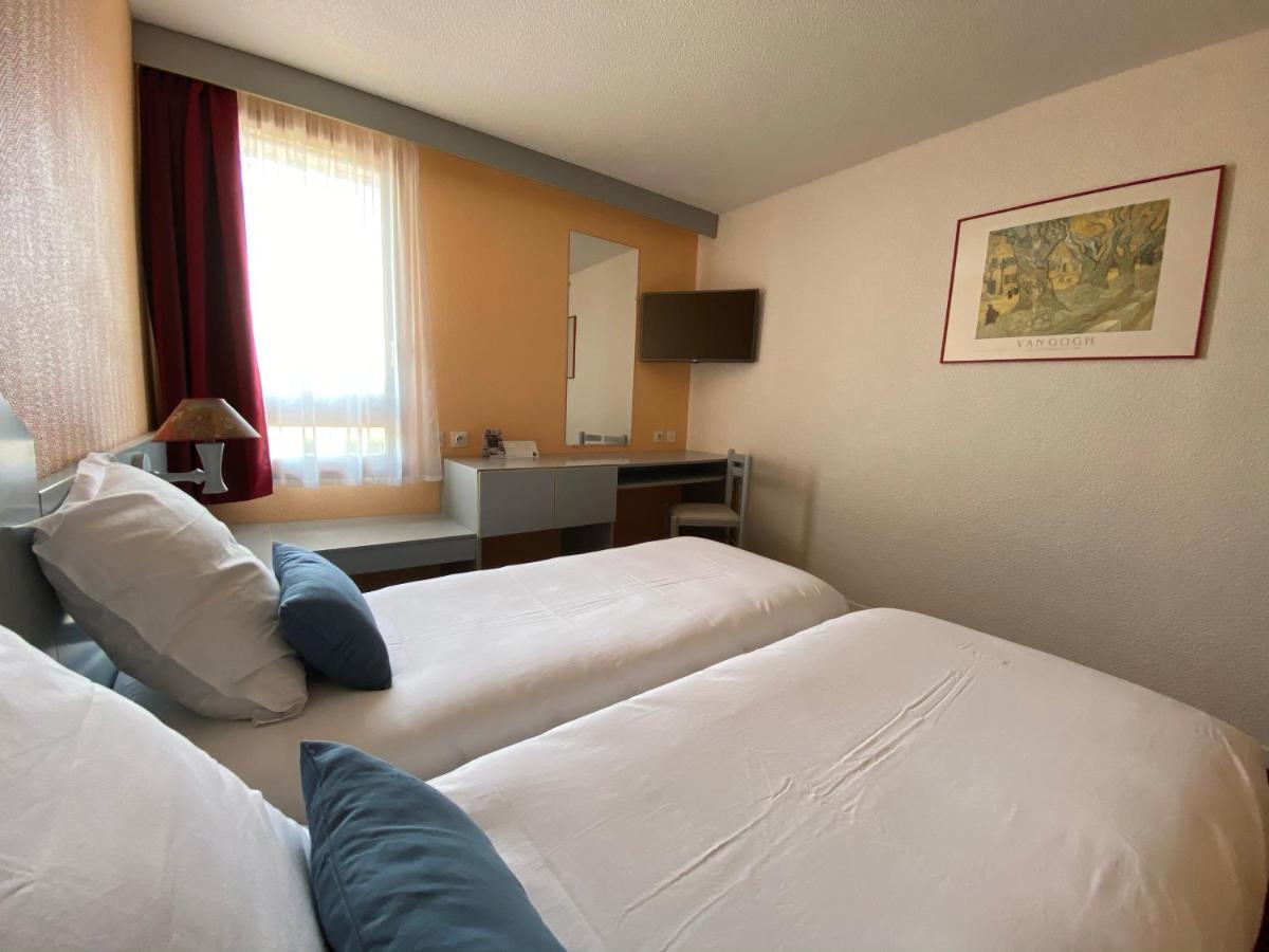 Brit Hotel Essentiel Moulins 아베르메스 외부 사진