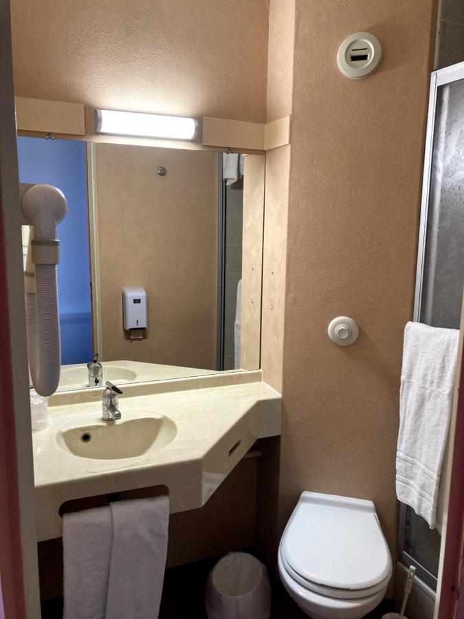 Brit Hotel Essentiel Moulins 아베르메스 외부 사진