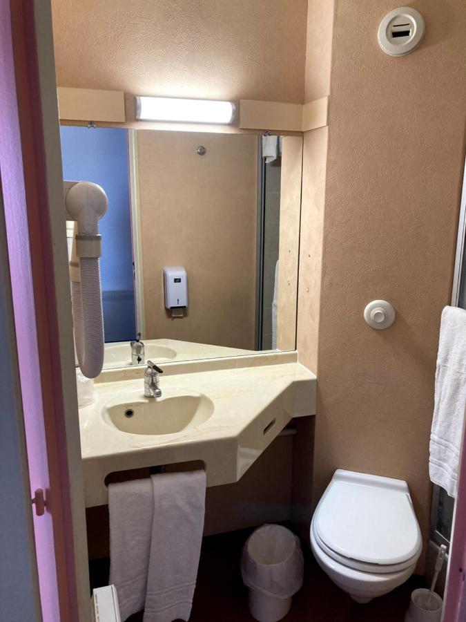Brit Hotel Essentiel Moulins 아베르메스 외부 사진